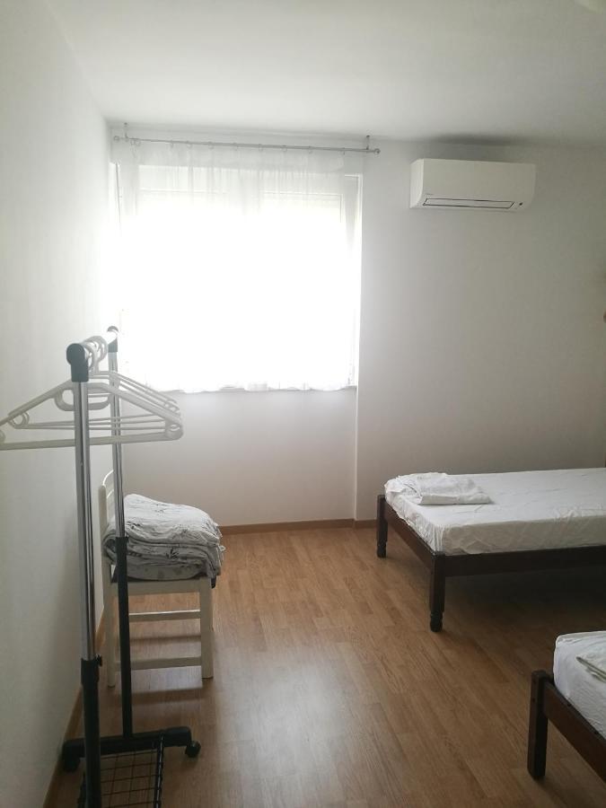 Nice And Cozy Two Single Bed Room Split Exteriér fotografie
