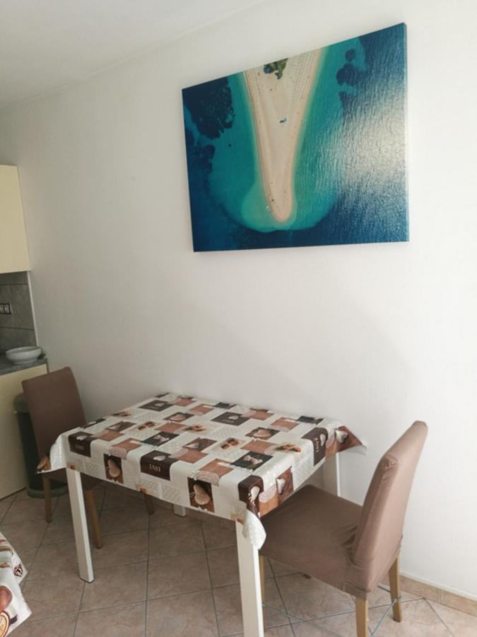 Nice And Cozy Two Single Bed Room Split Exteriér fotografie